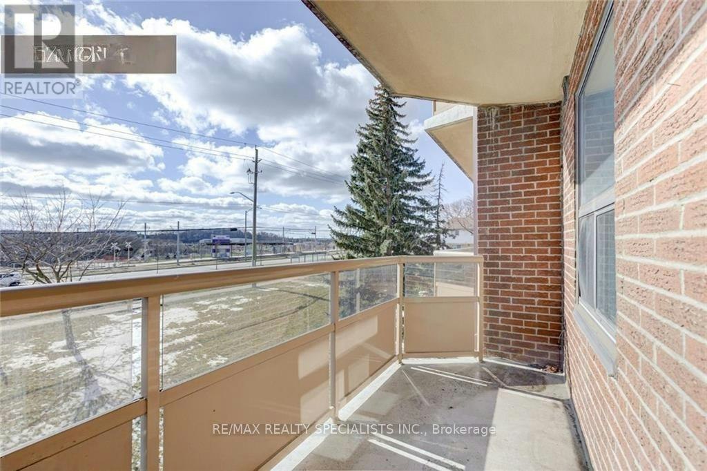 309-1100 Courtland Avenue, Kitchener, ON, N2C 2H9 - 17