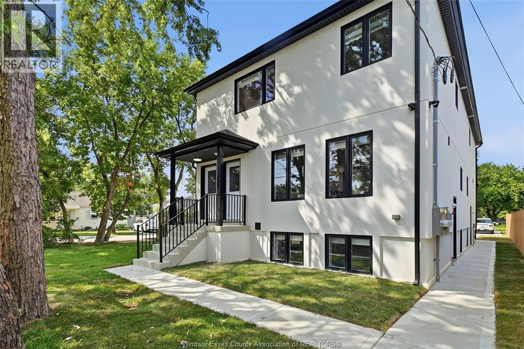 1746 Buckingham Drive, Windsor, ON, N8T 2A6 - 4