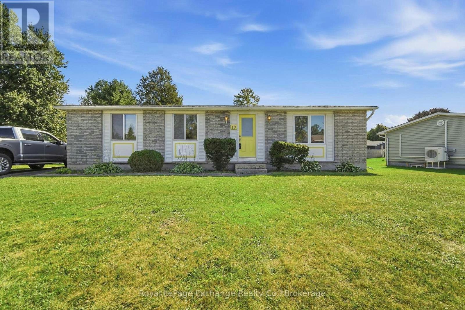 10 Inverness Street N, Kincardine, ON, N2Z 1J4