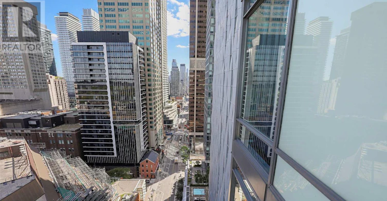 2002-18 Yorkville Avenue, Toronto, ON, M4W 3Y8 - 5