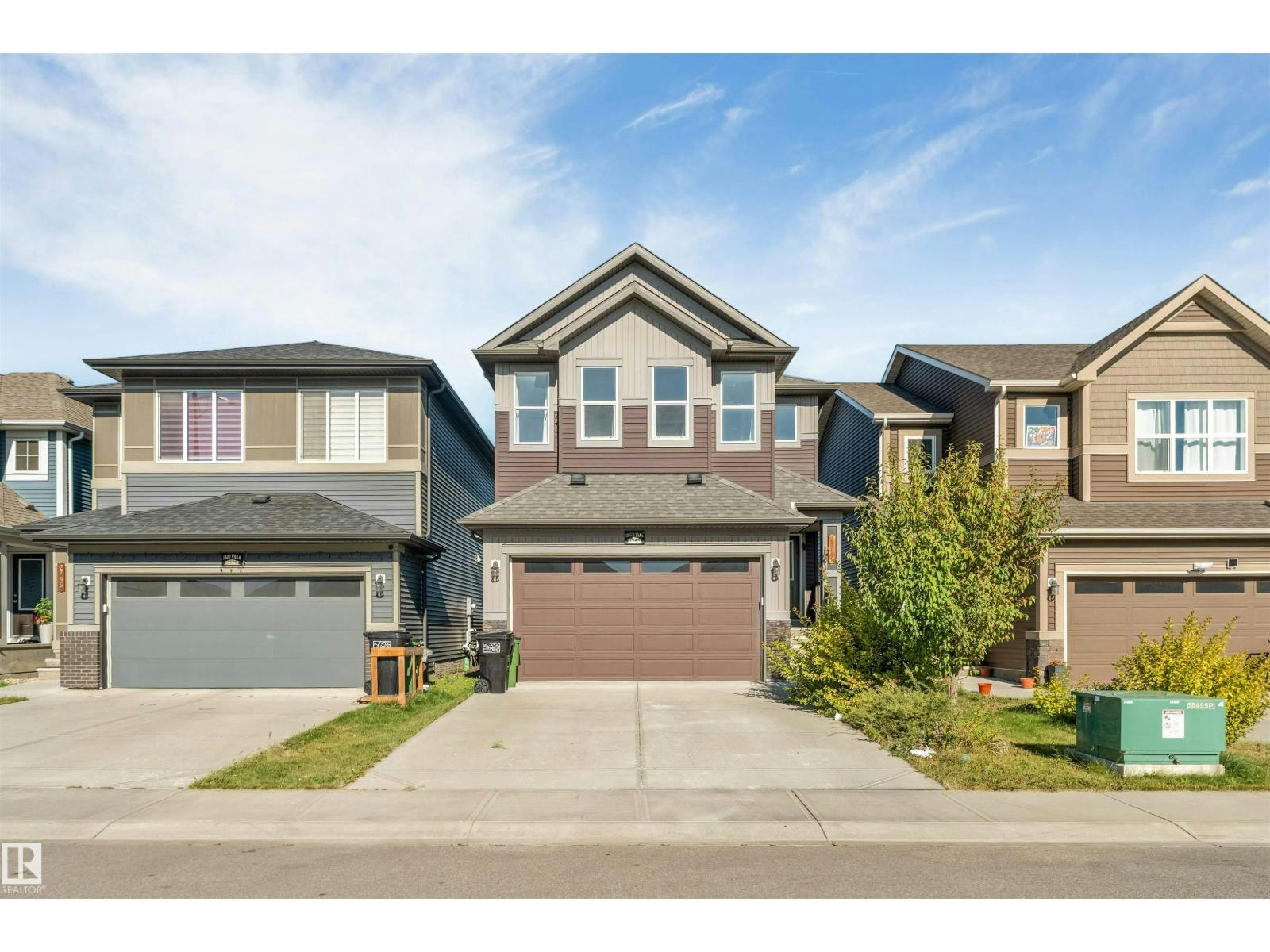 2743 Collins Cr SW, Edmonton, AB, T6W 3X4