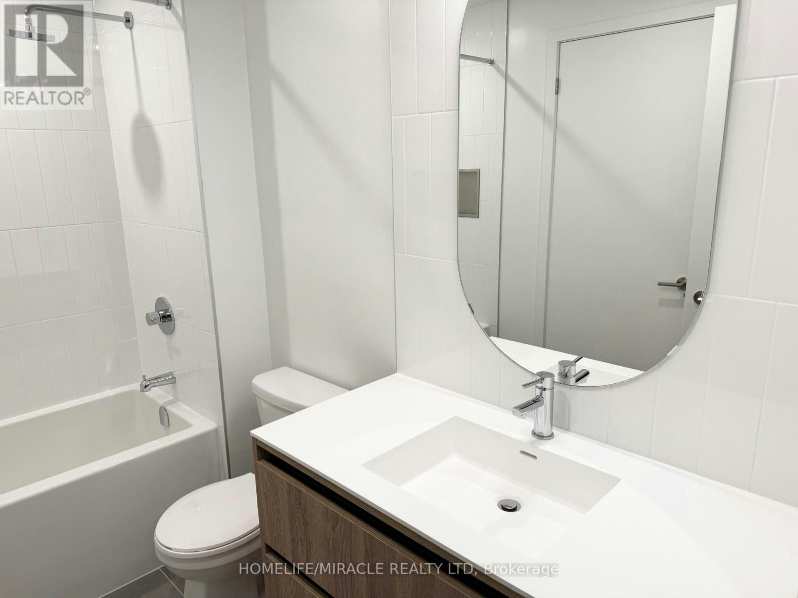 2210-7950 Bathurst Street, Vaughan, ON, L4J 0B8 - 9