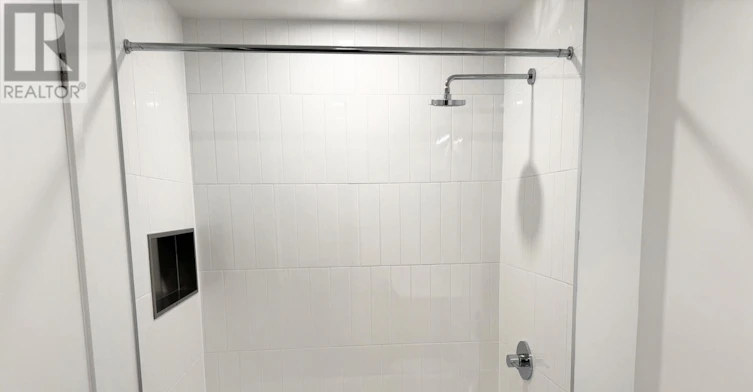 2210-7950 Bathurst Street, Vaughan, ON, L4J 0B8 - 10