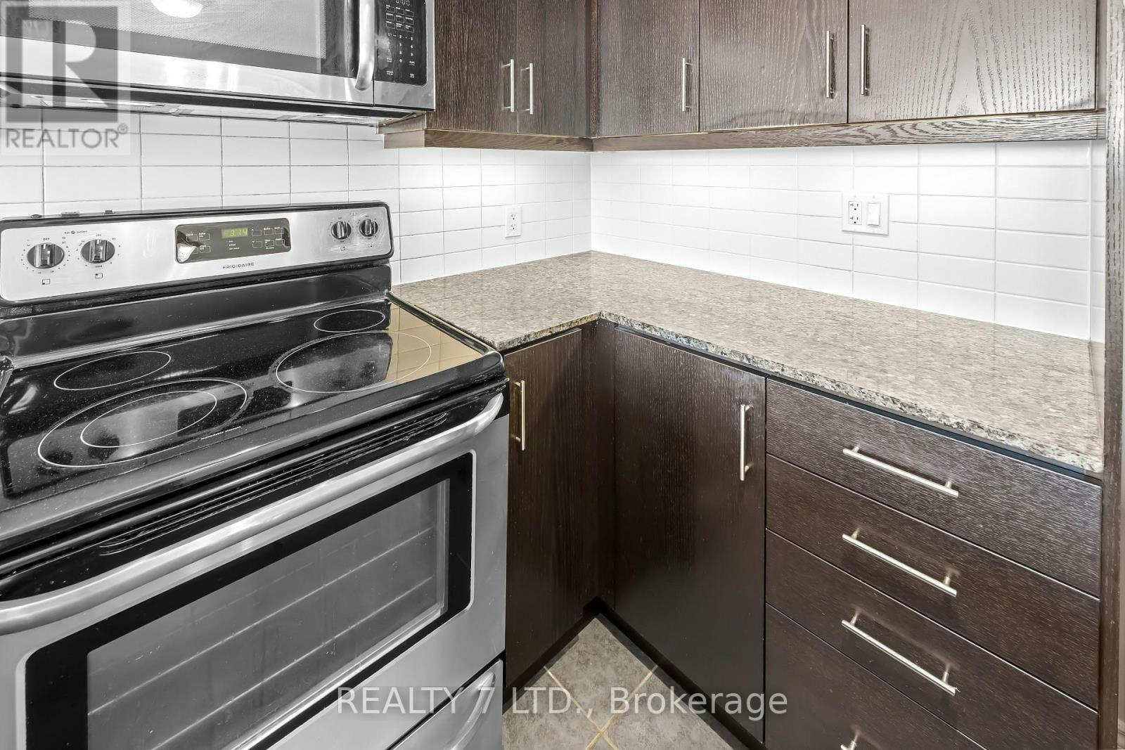 627-15 James Finlay Way, Toronto, ON, M3M 0B3 - 18