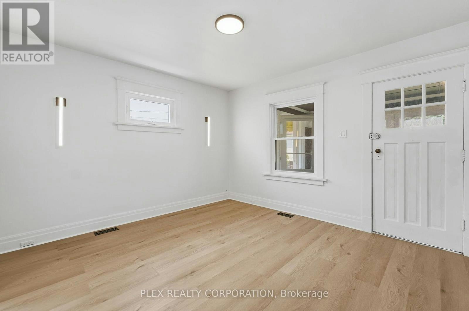 102 Beech Street, St. Catharines, ON, L2R 2B9 - 7