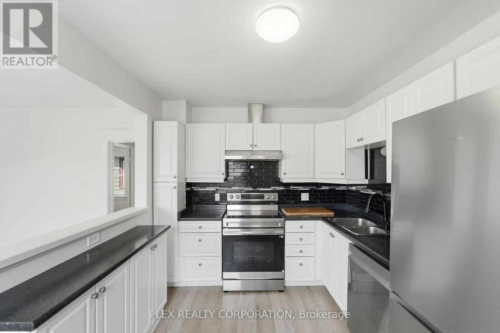 102 Beech Street, St. Catharines, ON, L2R 2B9 - 12