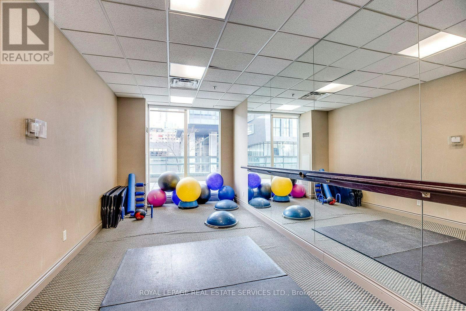 2012-30 Grand Trunk Crescent, Toronto, ON, M5J 3A3 - 31