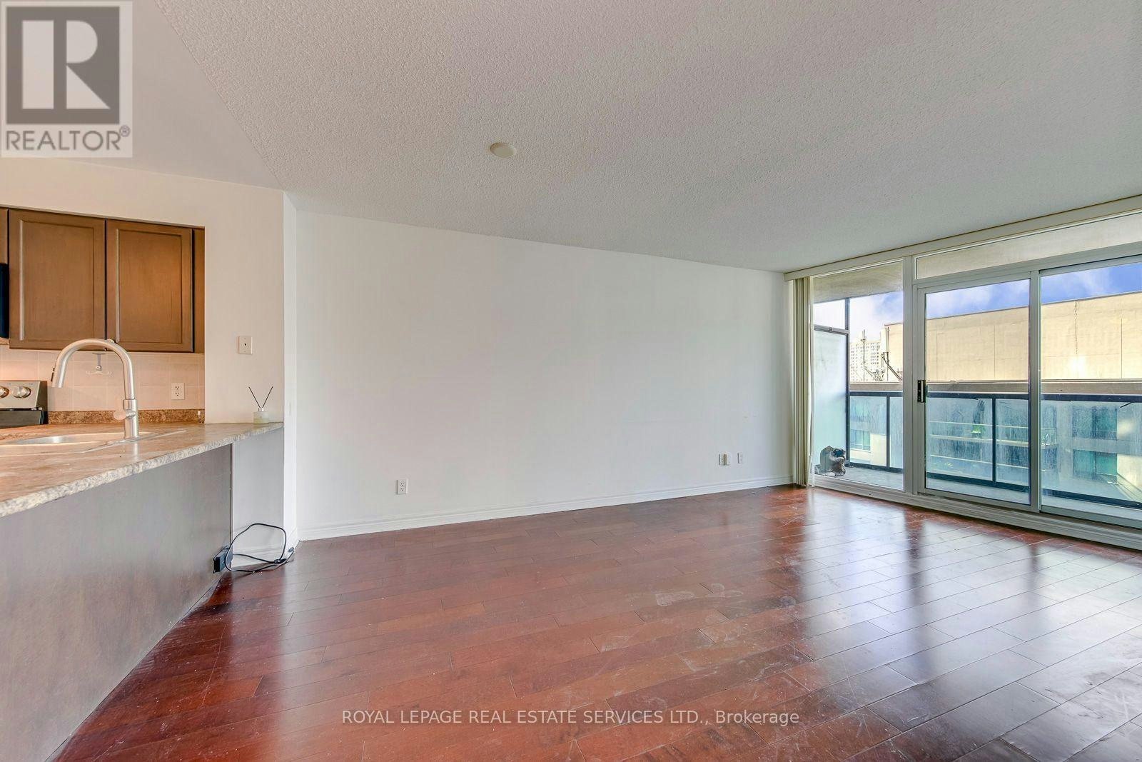 2012-30 Grand Trunk Crescent, Toronto, ON, M5J 3A3 - 12