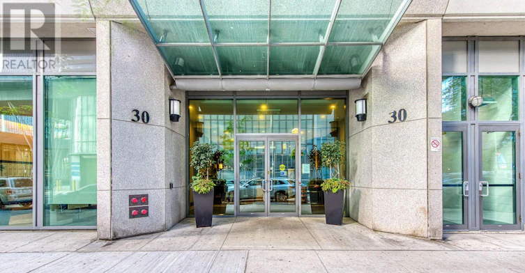 2012-30 Grand Trunk Crescent, Toronto, ON, M5J 3A3 - 2