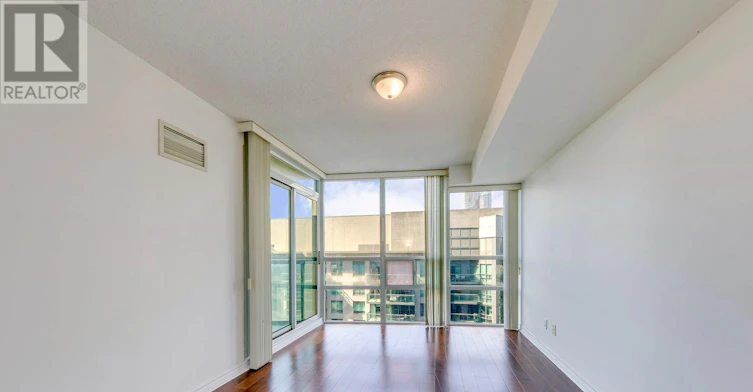 2012-30 Grand Trunk Crescent, Toronto, ON, M5J 3A3 - 22