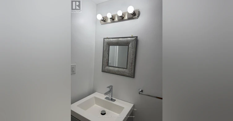 UPPER-1226 King Street W, Toronto, ON, M6K 1G4 - 18