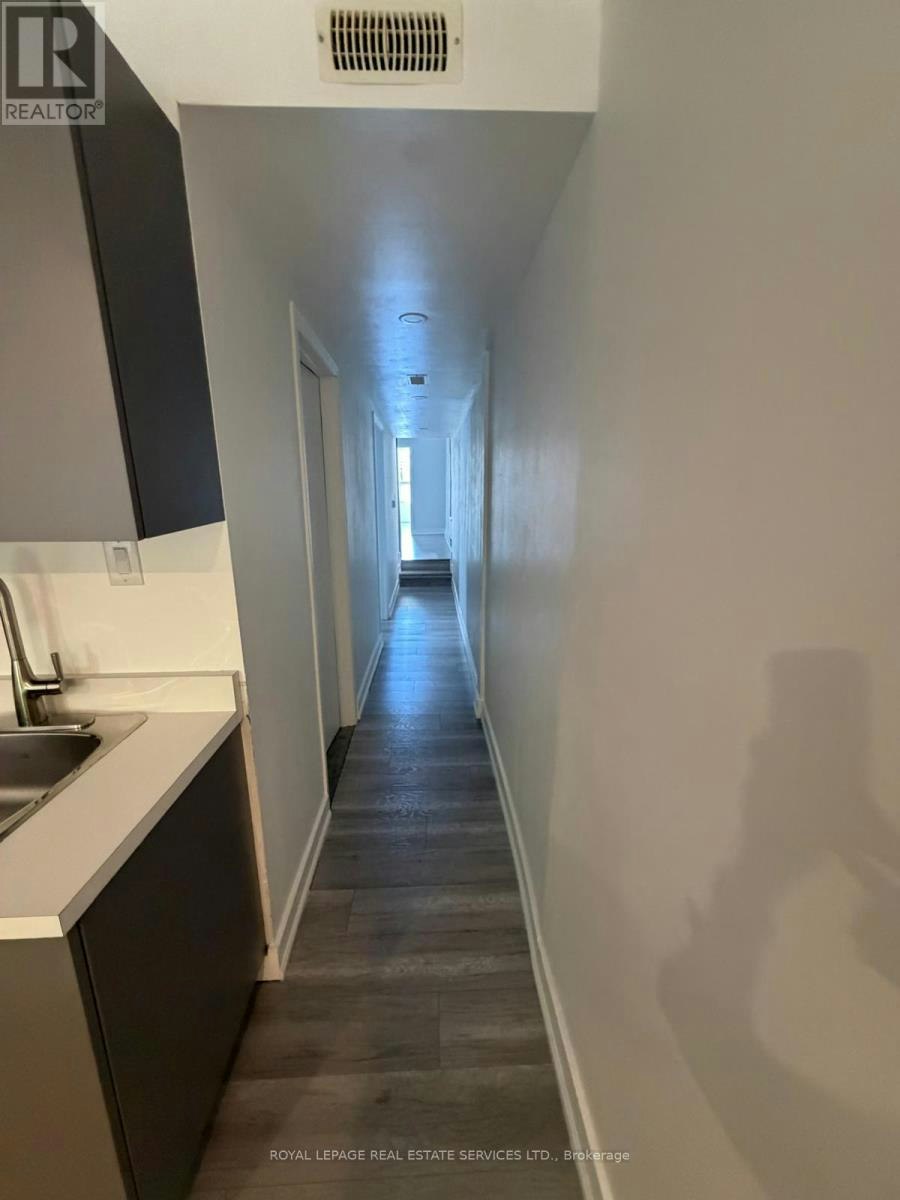 UPPER-1226 King Street W, Toronto, ON, M6K 1G4 - 8