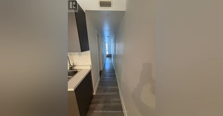 UPPER-1226 King Street W, Toronto, ON, M6K 1G4 - 8