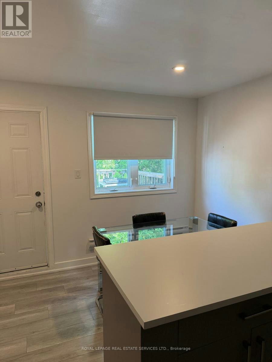 UPPER-1226 King Street W, Toronto, ON, M6K 1G4 - 7