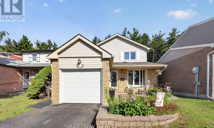 102 Rawling Crescent