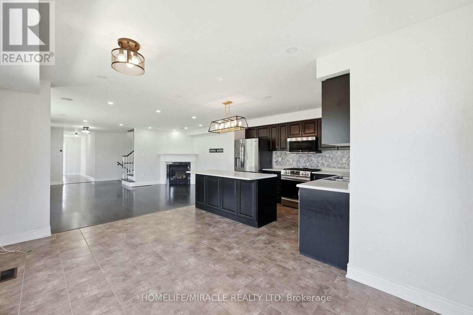 15 Mcphail Place, Hamilton, ON, L8B 0R5 - 17