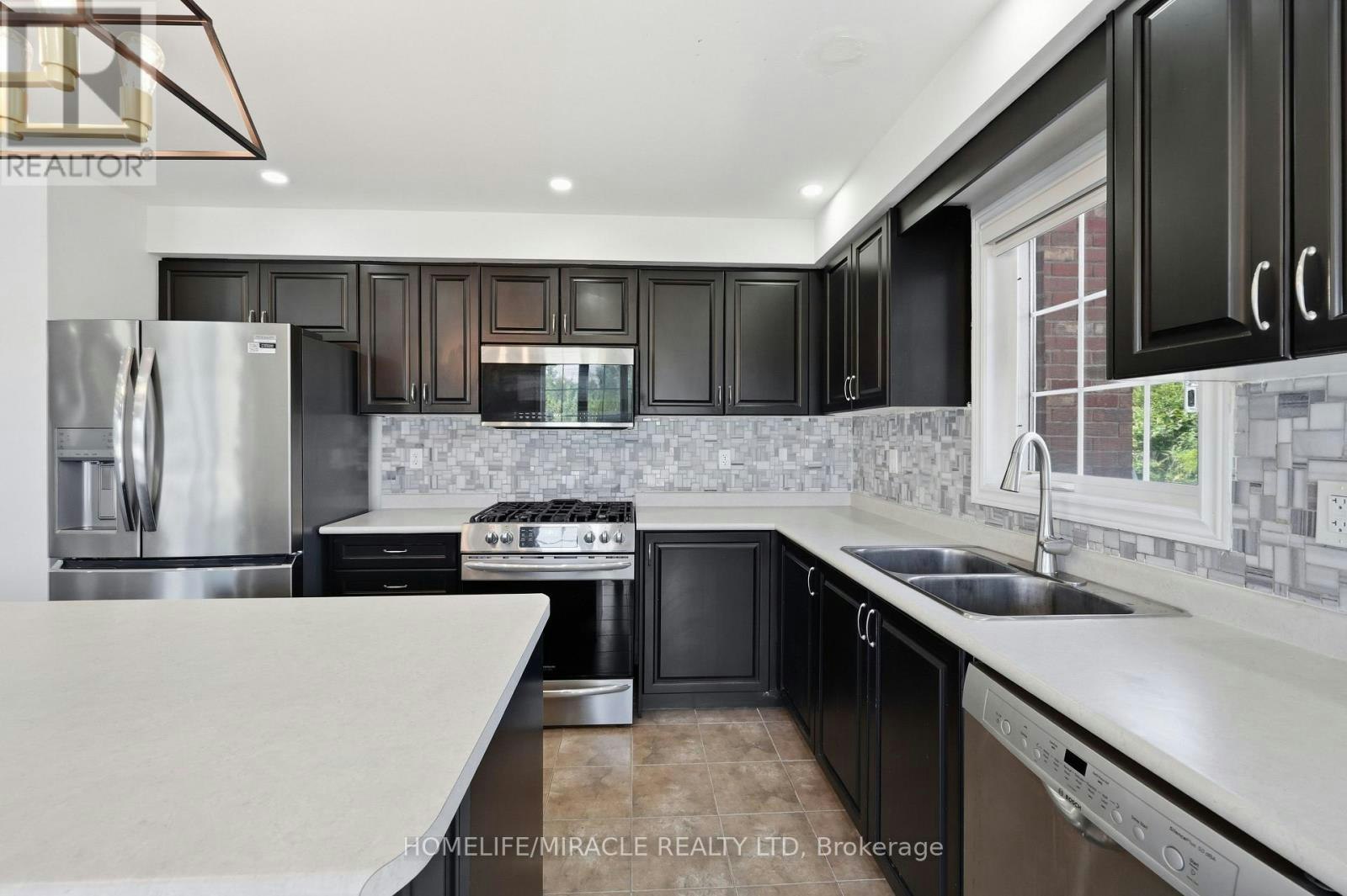 15 Mcphail Place, Hamilton, ON, L8B 0R5 - 19