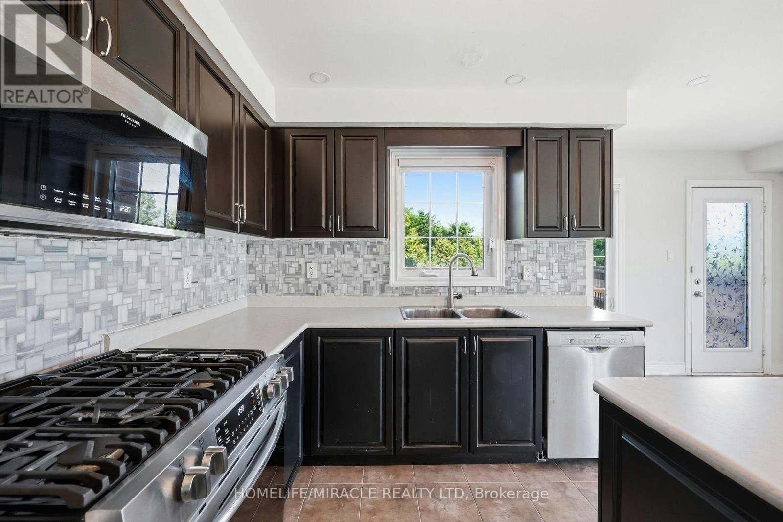 15 Mcphail Place, Hamilton, ON, L8B 0R5 - 18