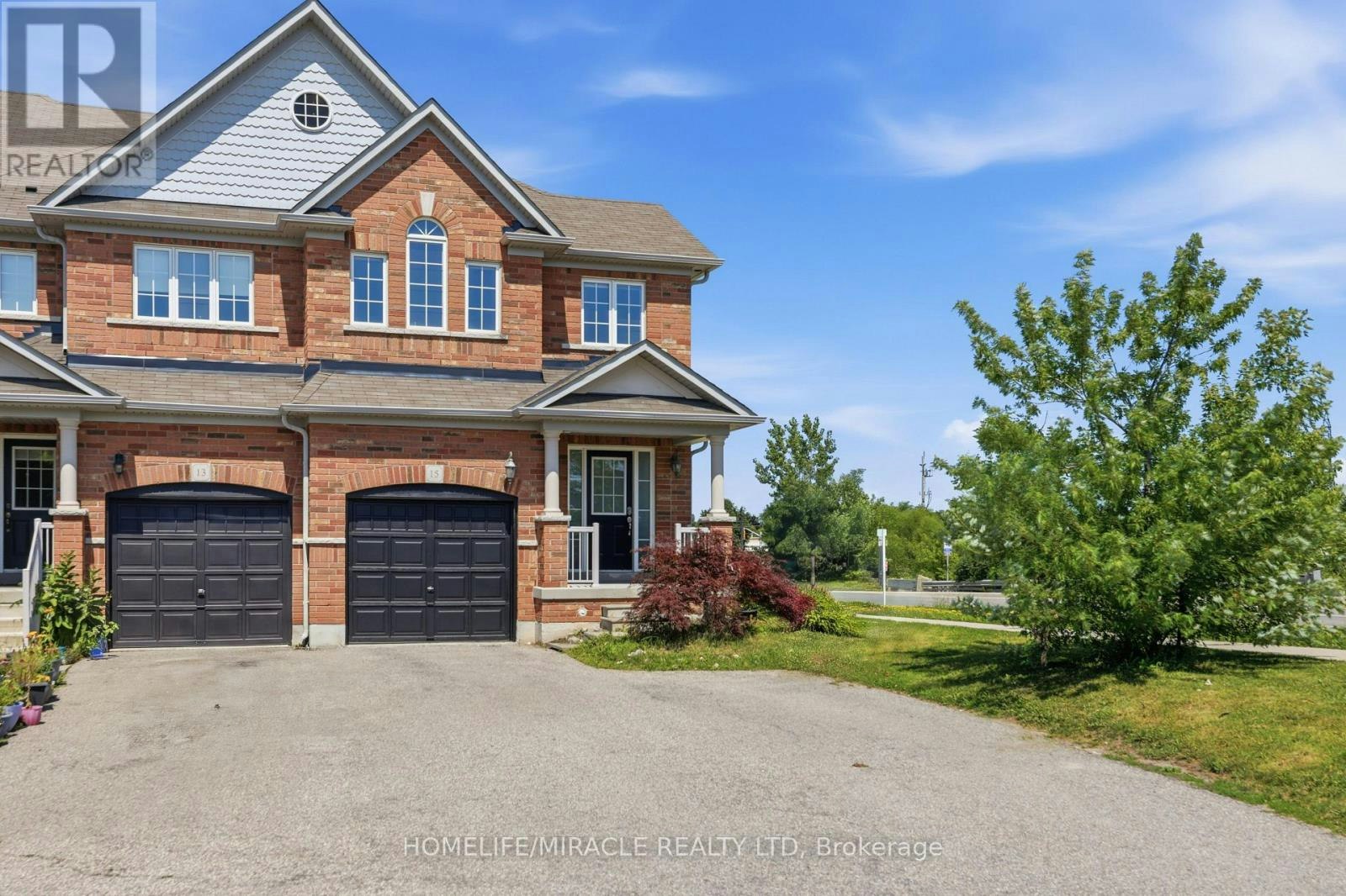 15 Mcphail Place, Hamilton, ON, L8B 0R5 - 2