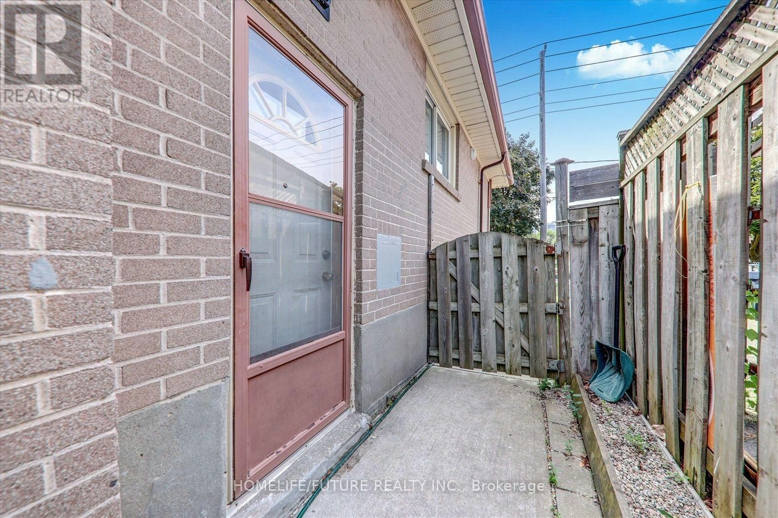 BSMT-417 Painted Post Drive, Toronto, ON, M1G 2M7 - 4