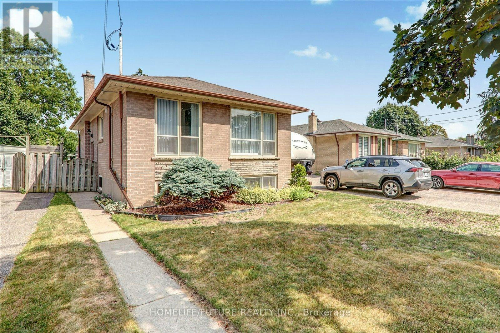 BSMT-417 Painted Post Drive, Toronto, ON, M1G 2M7 - 3