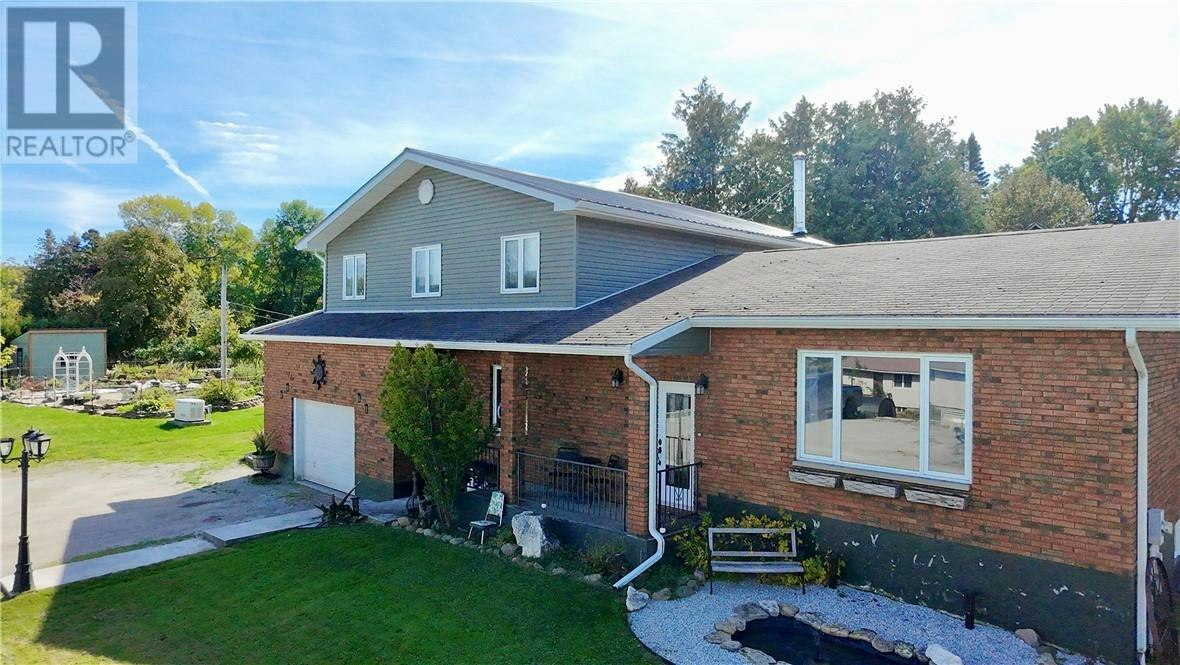 16 Meredith, Gore Bay, ON, P0P 1H0