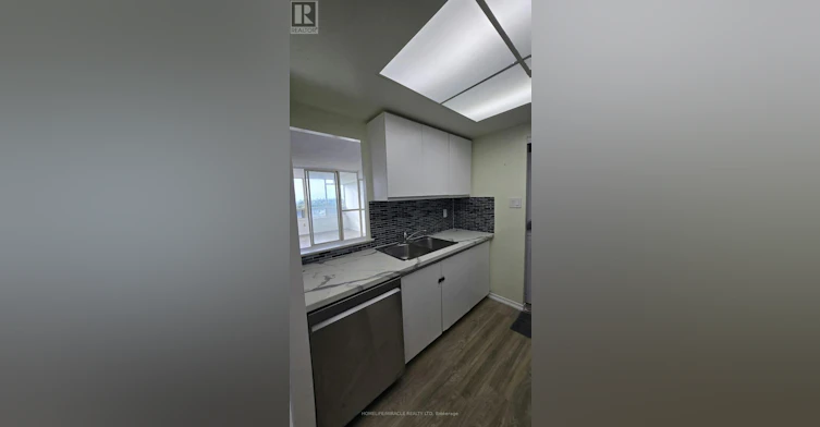 819-3 Greystone Walk Drive, Toronto, ON, M1K 5J4 - 4