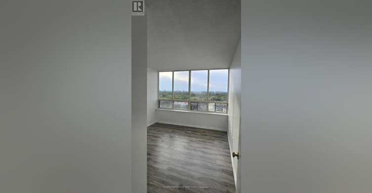 819-3 Greystone Walk Drive, Toronto, ON, M1K 5J4 - 9