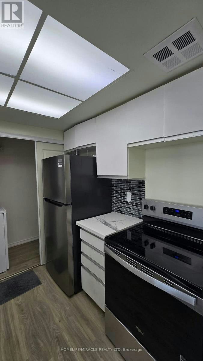 819-3 Greystone Walk Drive, Toronto, ON, M1K 5J4 - 3