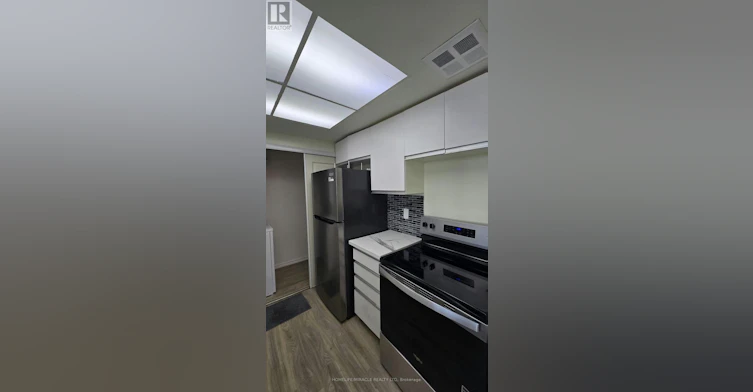819-3 Greystone Walk Drive, Toronto, ON, M1K 5J4 - 3