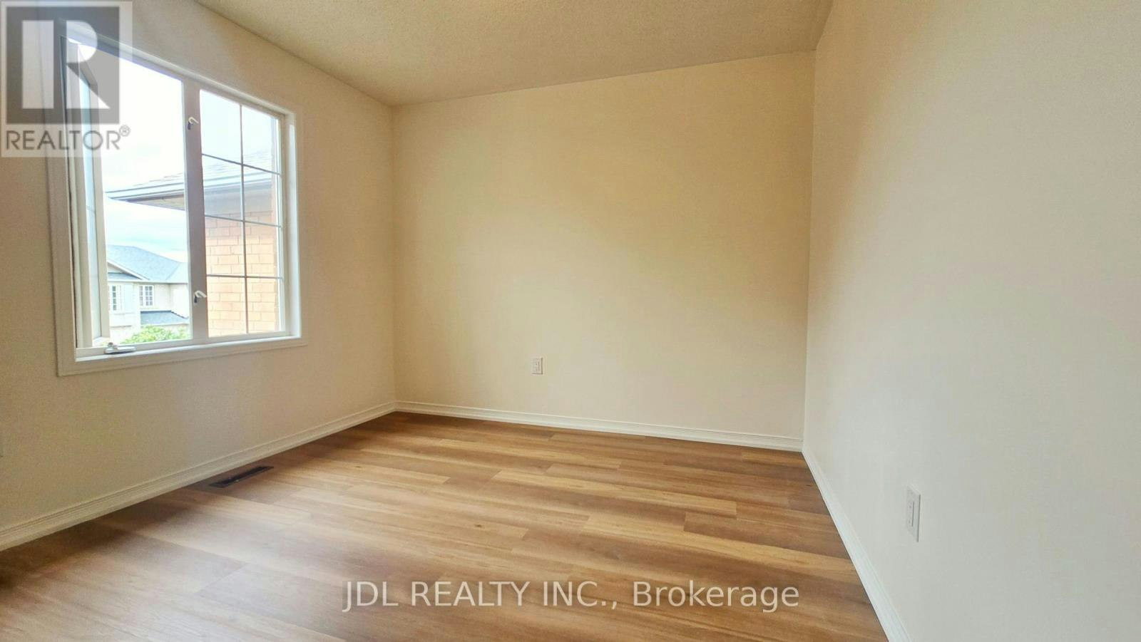 37 Holmwood Street, Richmond Hill, ON, L4B 4K5 - 5