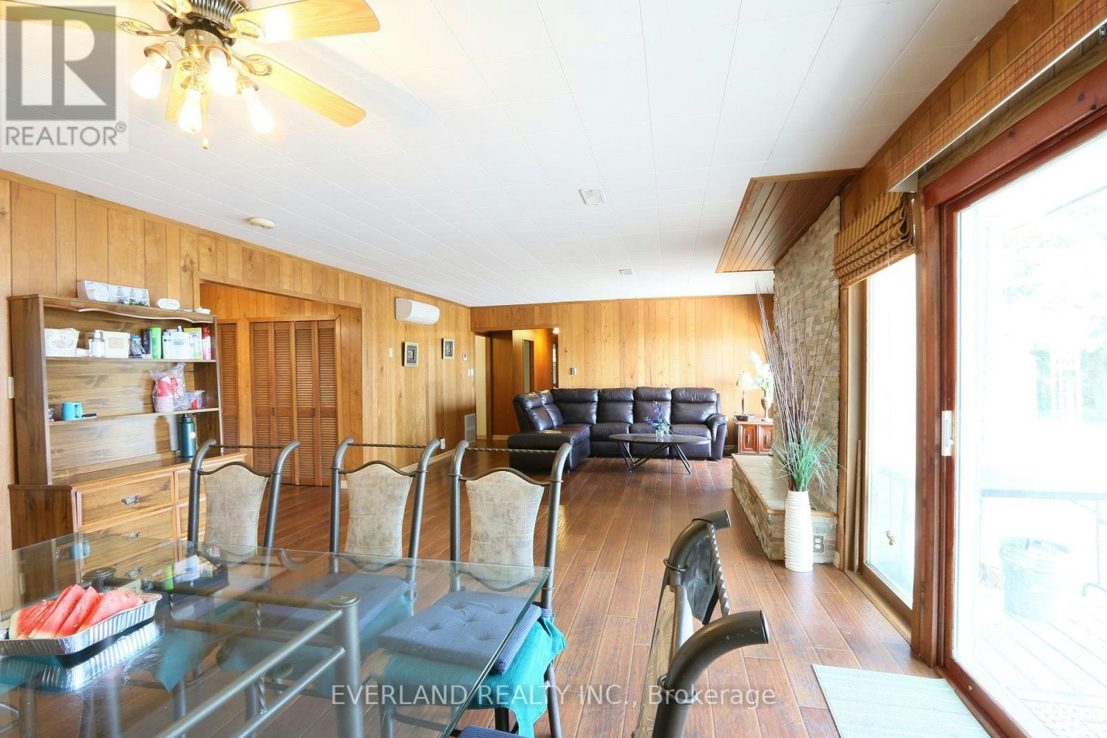 745 Harbour Street, Innisfil, ON, L0L 1W0 - 13