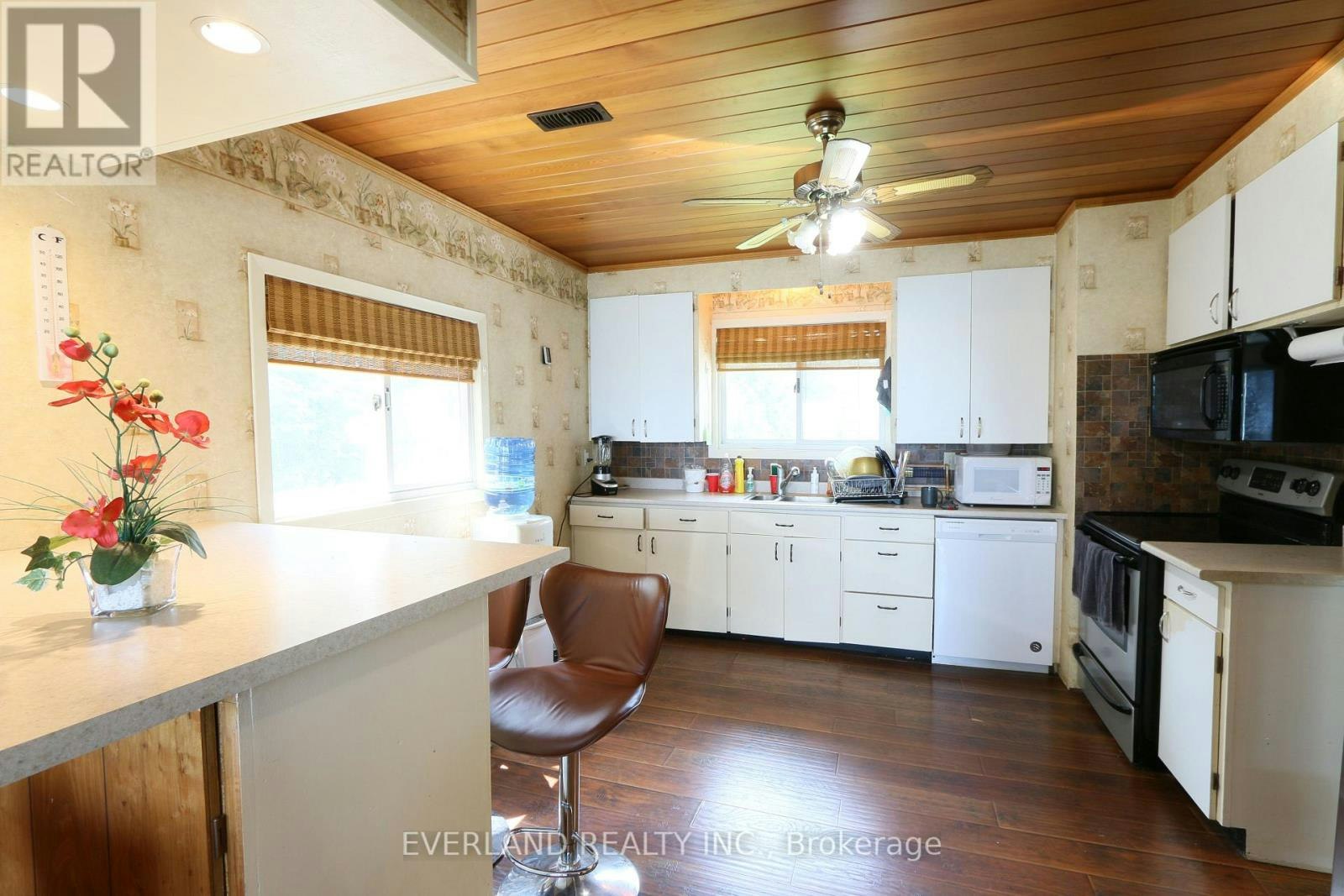 745 Harbour Street, Innisfil, ON, L0L 1W0 - 16