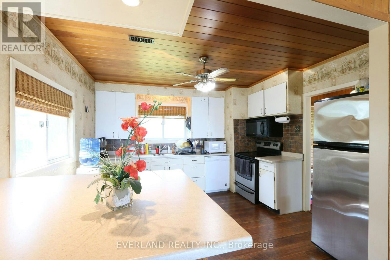 745 Harbour Street, Innisfil, ON, L0L 1W0 - 18