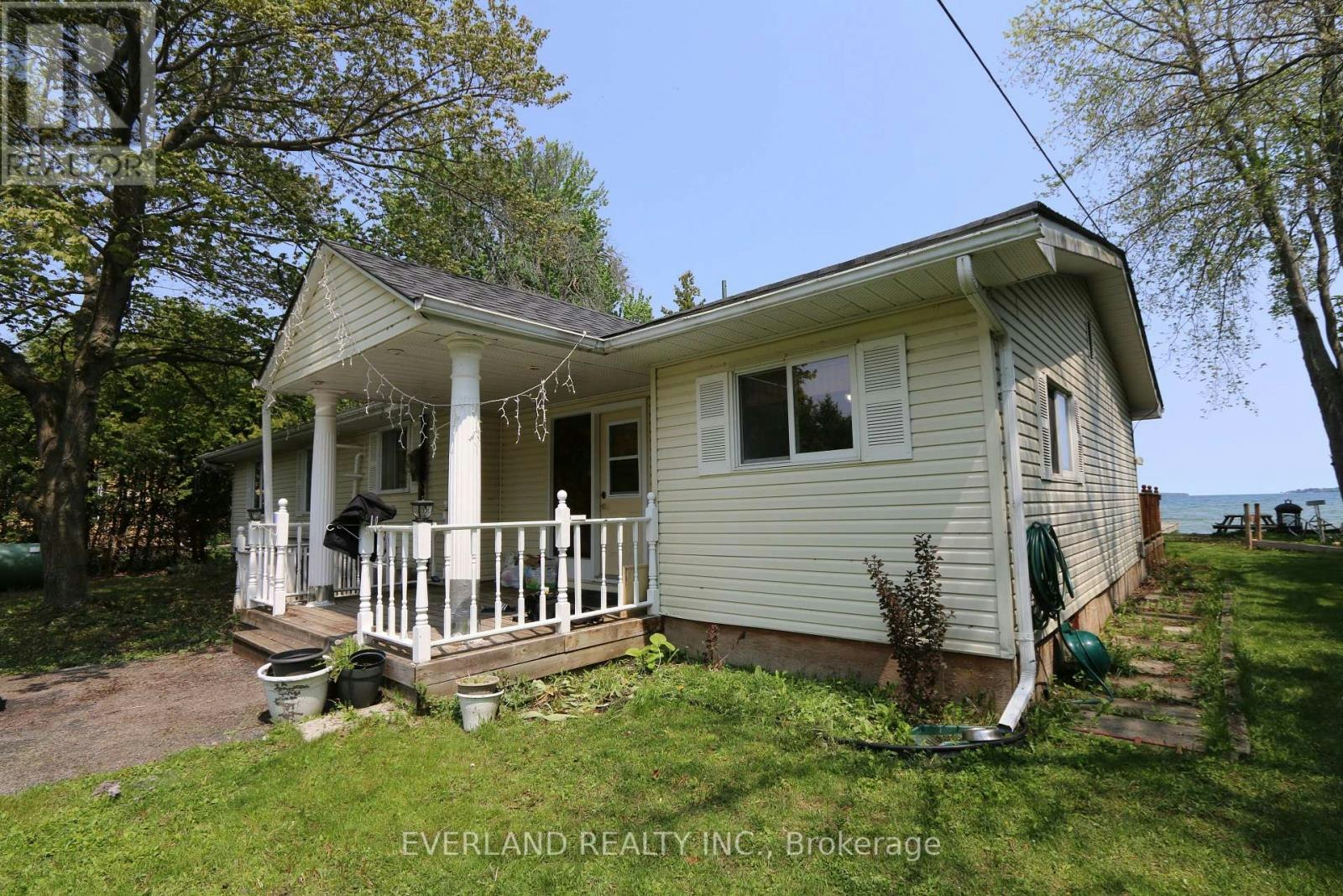 745 Harbour Street, Innisfil, ON, L0L 1W0 - 2