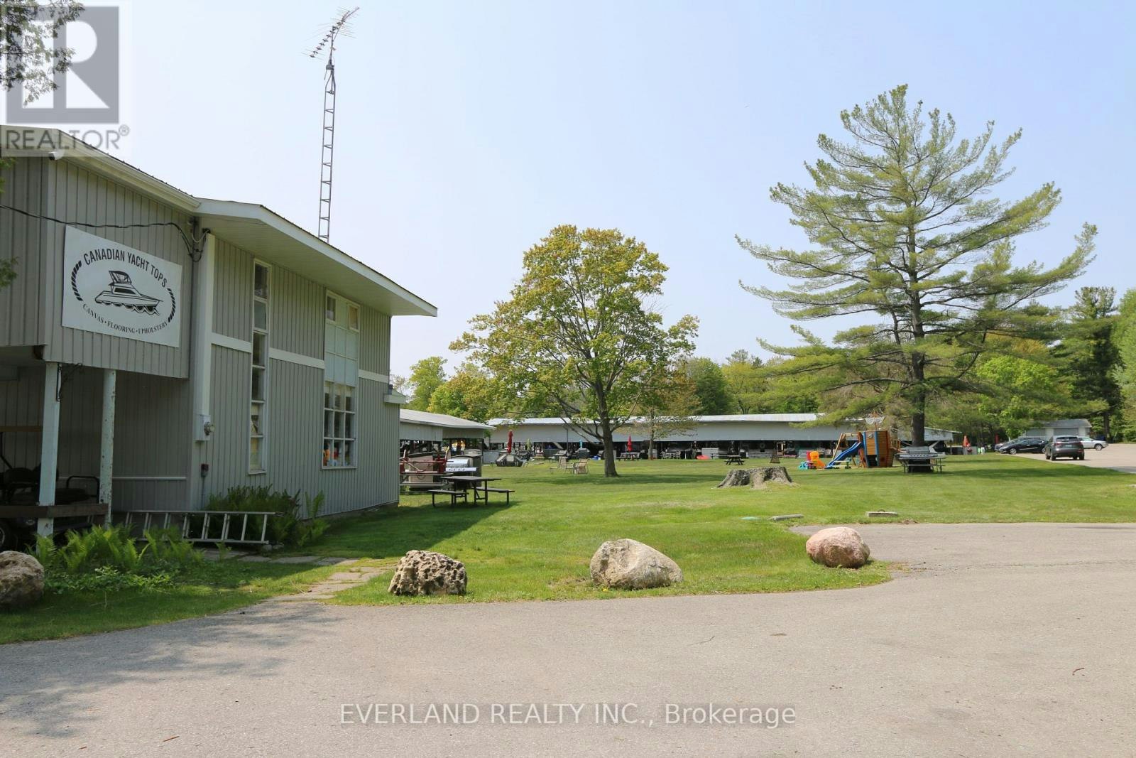 745 Harbour Street, Innisfil, ON, L0L 1W0 - 46