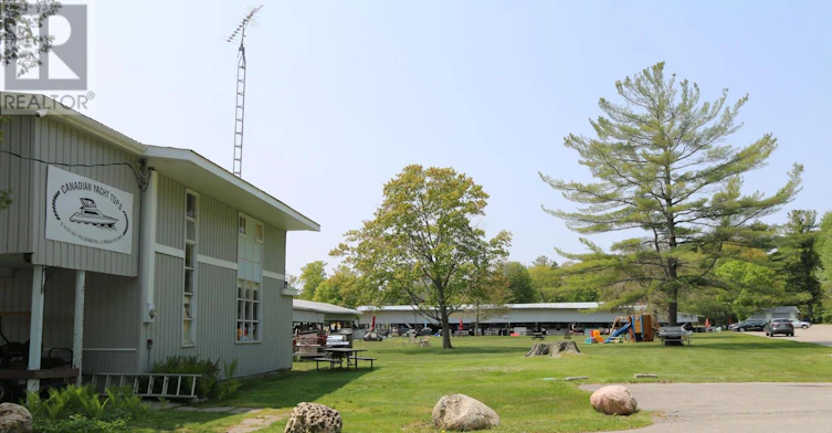 745 Harbour Street, Innisfil, ON, L0L 1W0 - 46