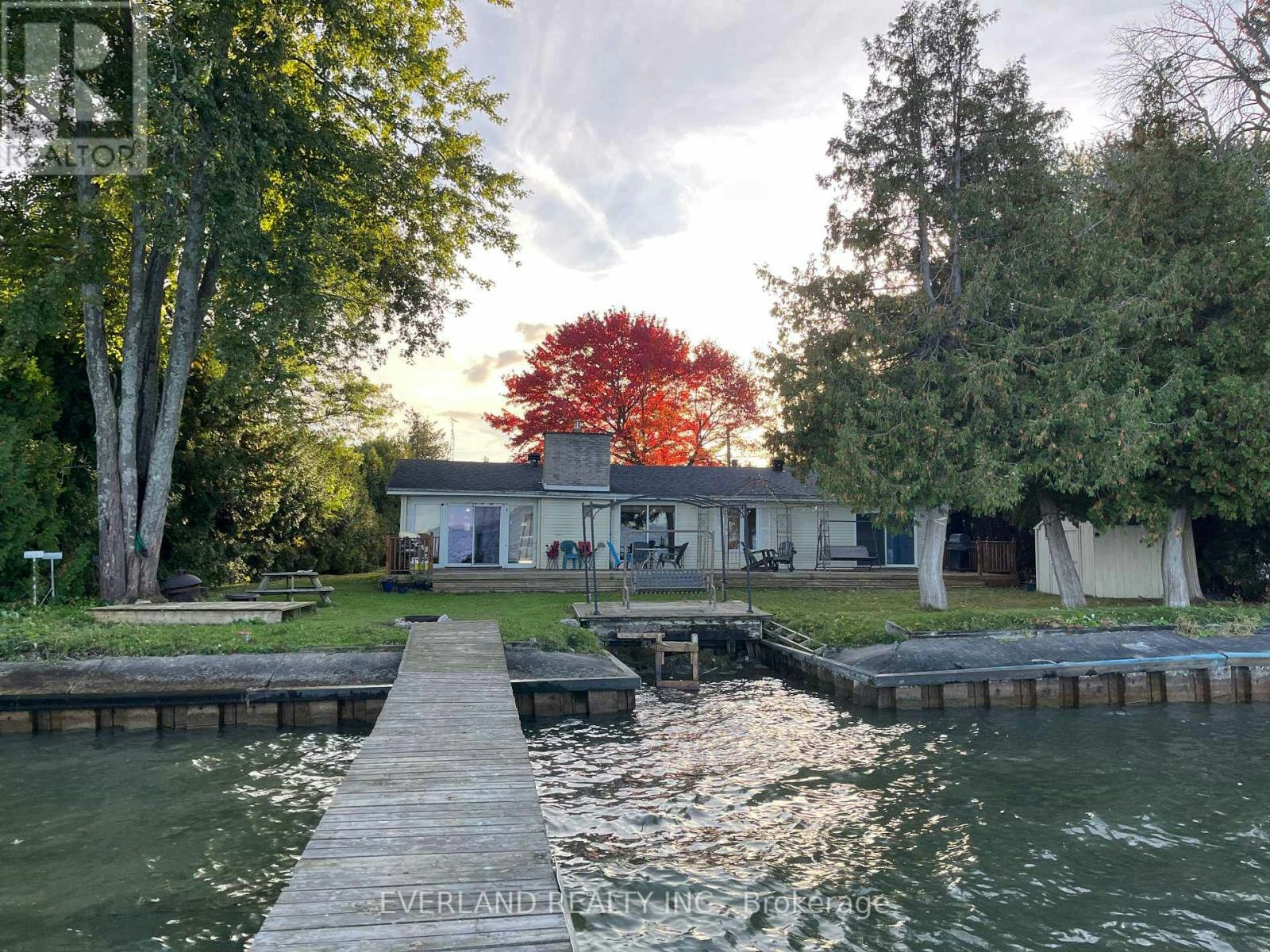 745 Harbour Street, Innisfil, ON, L0L 1W0