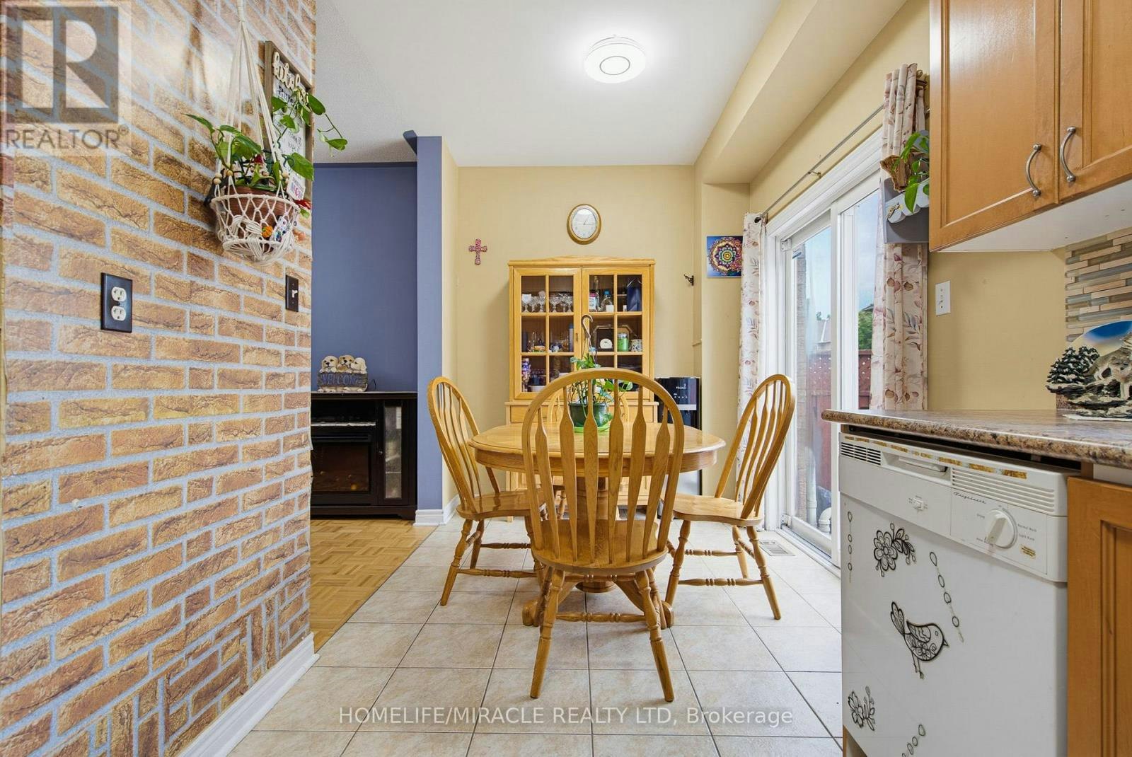 54-169 Tom Taylor Crescent, Newmarket, ON, L3X 3E9