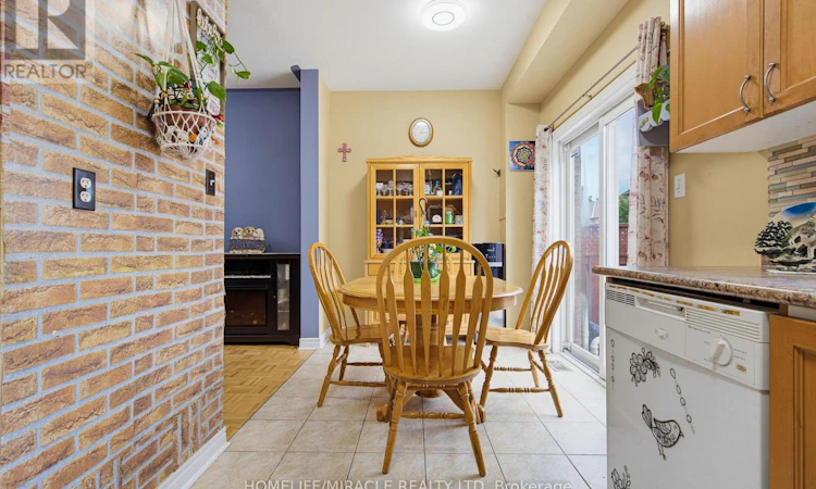 54-169 Tom Taylor Crescent