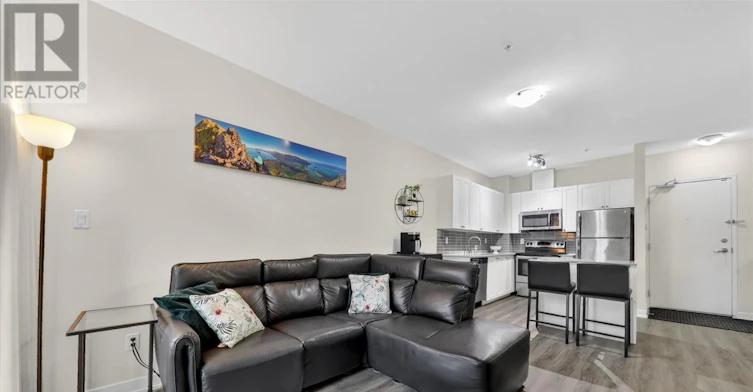 3560 St. Clair Avenue, Toronto, ON, M1K 0A9 - 16
