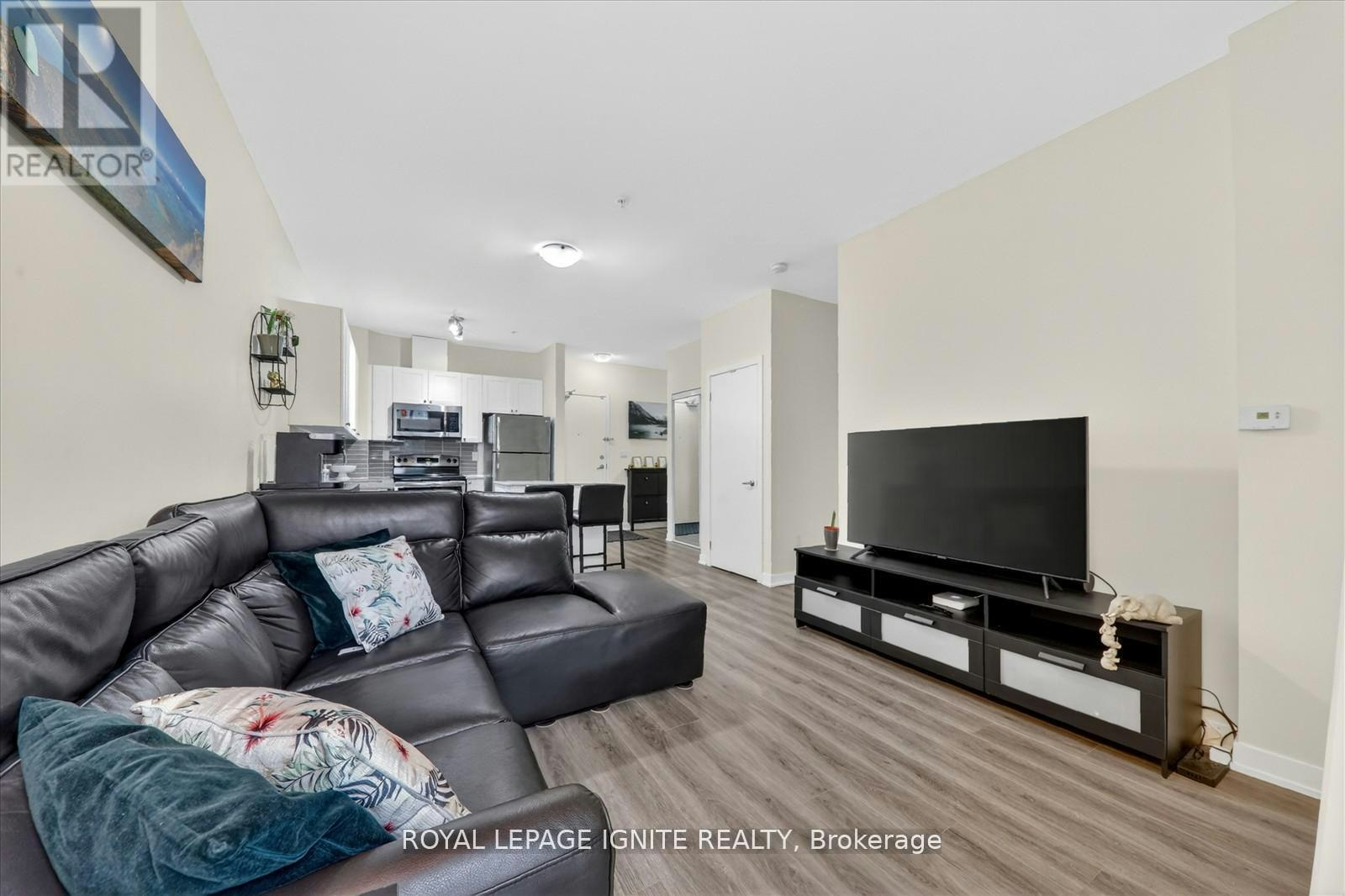 3560 St. Clair Avenue, Toronto, ON, M1K 0A9 - 17