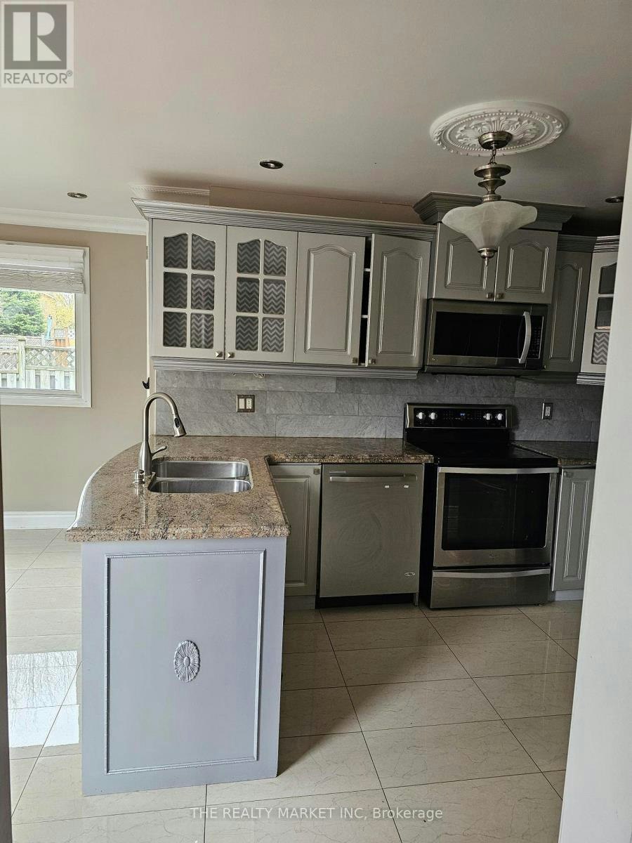 ROOM-102 William Stephenson Drive, Whitby, ON, L1N 8T1 - 3