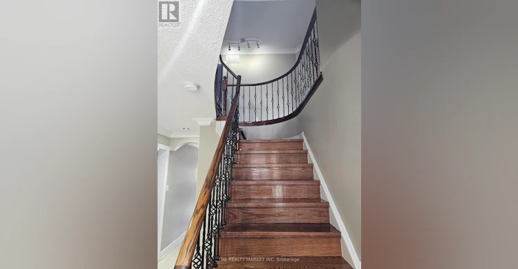 ROOM-102 William Stephenson Drive, Whitby, ON, L1N 8T1 - 8