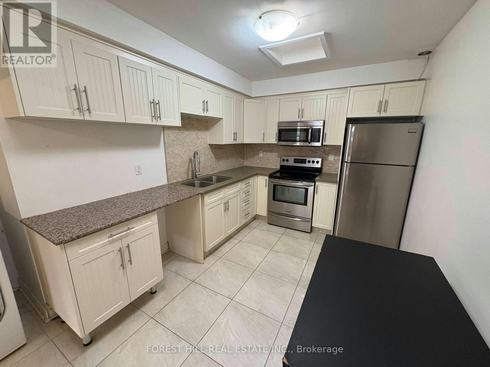 1-341 Lakeshore Road E, Oakville, ON, L6J 1J4 - 5