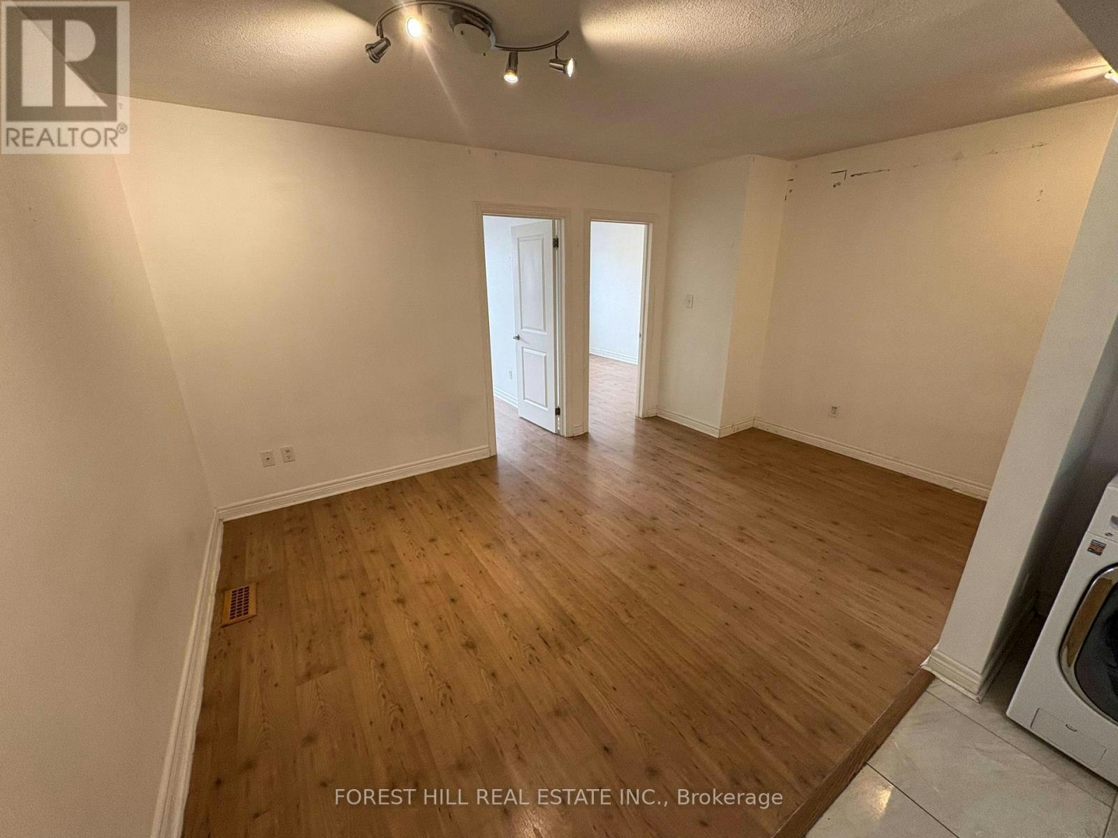 1-341 Lakeshore Road E, Oakville, ON, L6J 1J4 - 2
