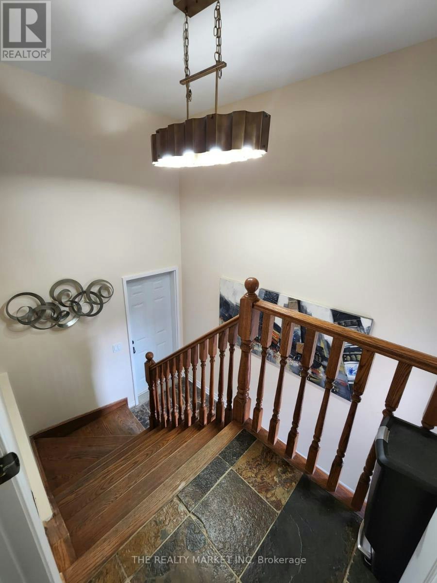 UPPER LEVEL - 383206-20 Side Road, Amaranth, ON, L9W 3X6 - 21