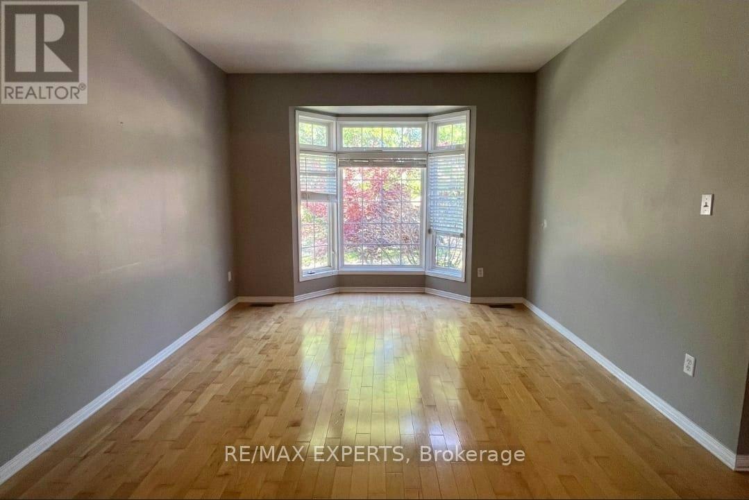 MAIN-144 Meadowoak Crescent, London, ON, N6H 5R9 5