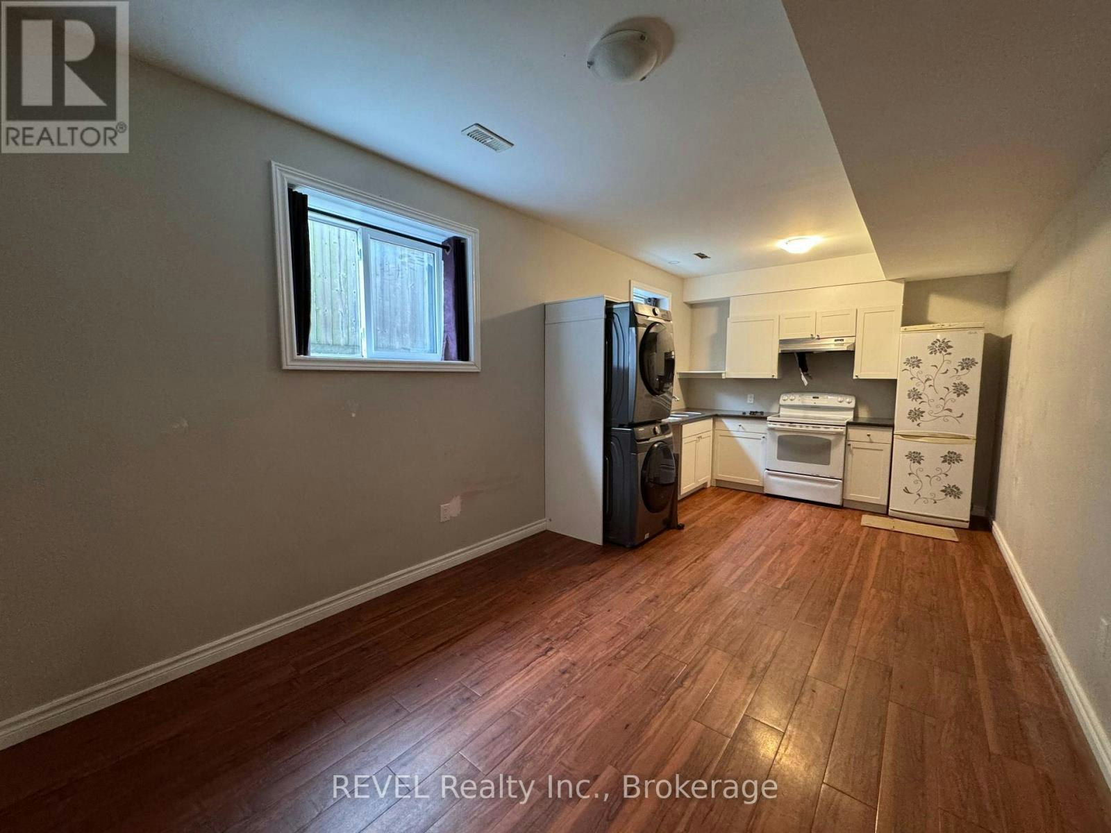 438 Mcalpine Avenue N, Welland, ON, L3B 1T3 - 3