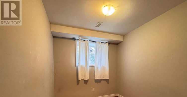 438 Mcalpine Avenue N, Welland, ON, L3B 1T3 - 8